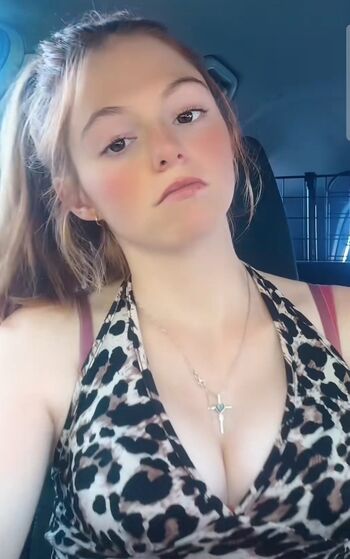 Chicalouuu leaked private photo uncensored HD quality