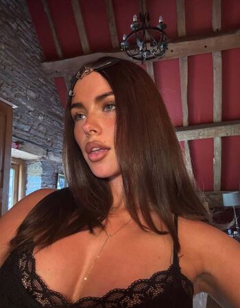 Clarissa bea page leaked private photo uncensored HD quality