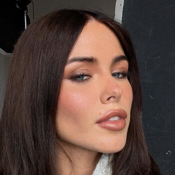 Clarissa bea page leaked private photo uncensored HD quality
