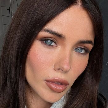 Clarissa bea page leaked private photo uncensored HD quality