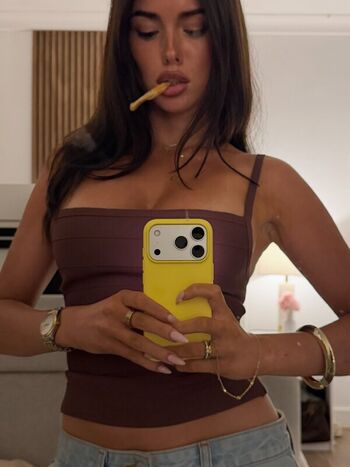 Clarissa bea page leaked private photo uncensored HD quality