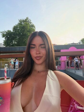Clarissa bea page leaked private photo uncensored HD quality