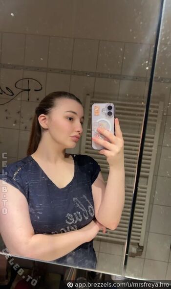 Crazyfreya leaked private photo uncensored HD quality