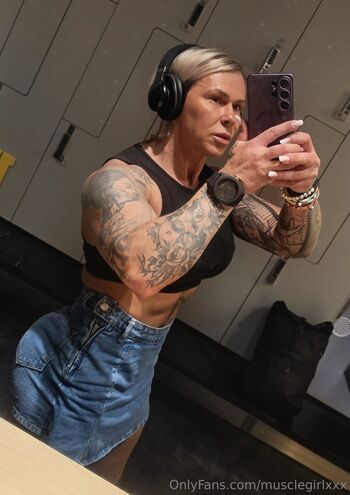 Crazyxbody  page leaked private photo uncensored HD quality