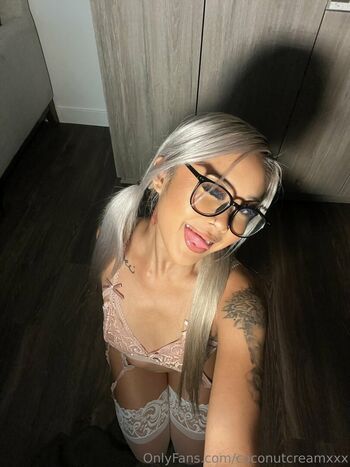 Creamycoconutxxx leaked private photo uncensored HD quality