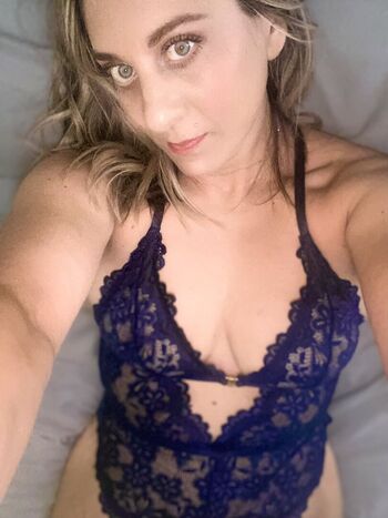 Cutesexymom page leaked private photo uncensored HD quality