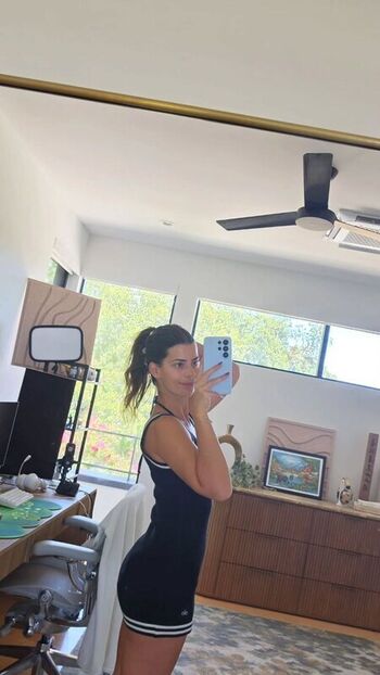 Develique page leaked private photo uncensored HD quality