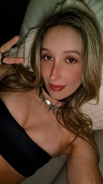 Djmissshelton  page leaked private photo uncensored HD quality
