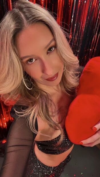 Djmissshelton  page leaked private photo uncensored HD quality