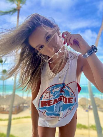 Djmissshelton  page leaked private photo uncensored HD quality