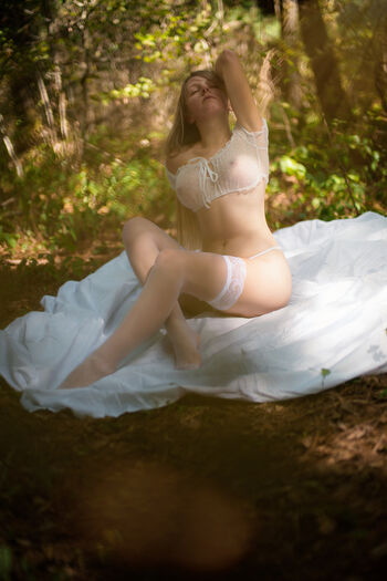 Doris sensual  page leaked private photo uncensored HD quality