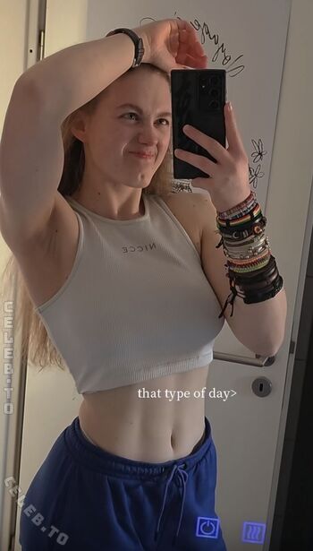 Einfachnurchristiinaa page leaked private photo uncensored HD quality