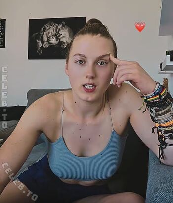 Einfachnurchristiinaa leaked private photo uncensored HD quality