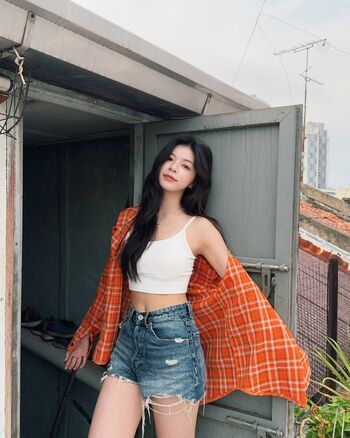 Elyn leong page leaked private photo uncensored HD quality