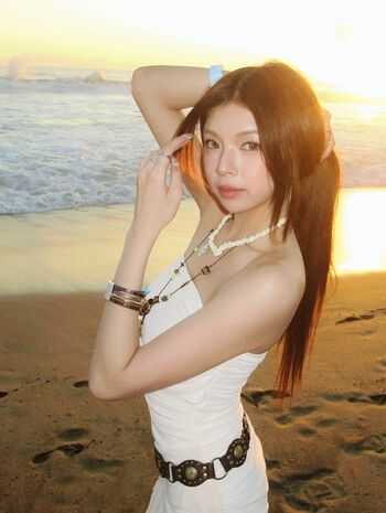 Elyn leong page leaked private photo uncensored HD quality