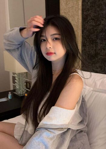 Elyn leong leaked private photo uncensored HD quality