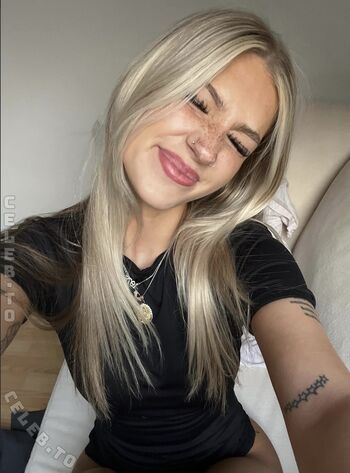 Emlyemma leaked private photo uncensored HD quality
