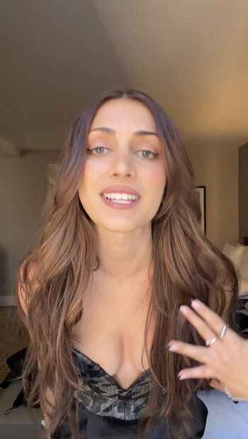 Emelia hartford page leaked private photo uncensored HD quality