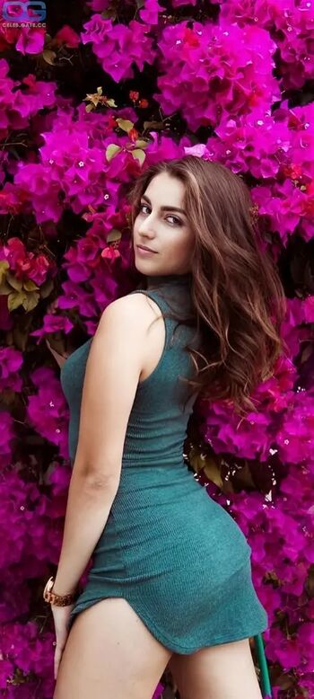 Emelia hartford page leaked private photo uncensored HD quality