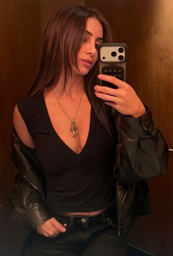 Emelia hartford leaked private photo uncensored HD quality