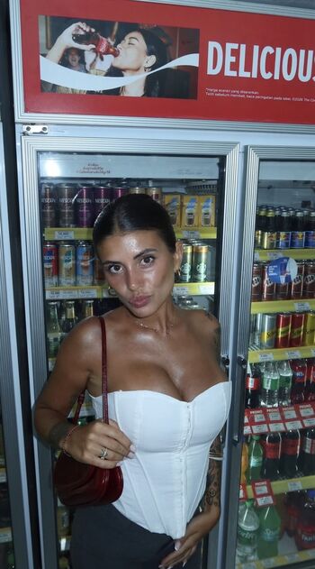 Emiiby  page leaked private photo uncensored HD quality