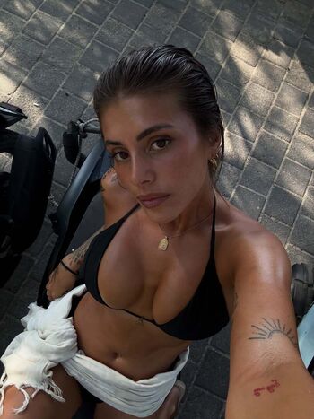 Emiiby  page leaked private photo uncensored HD quality