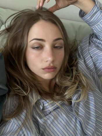 Emily rudd page leaked private photo uncensored HD quality