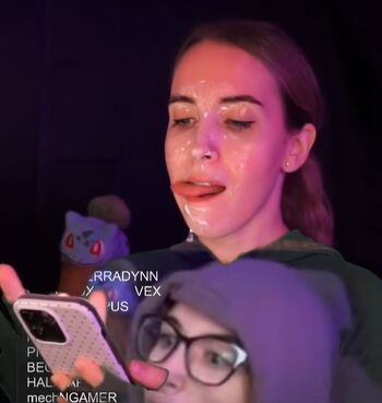 Emilycc leaked private photo uncensored HD quality
