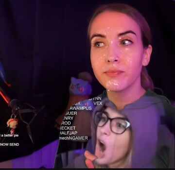 Emilycc leaked private photo uncensored HD quality