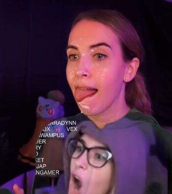 Emilycc leaked private photo uncensored HD quality