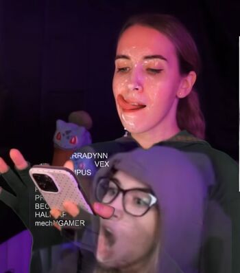 Emilycc leaked private photo uncensored HD quality