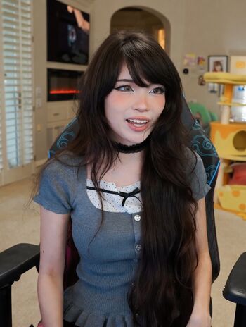 Emiru  page leaked private photo uncensored HD quality