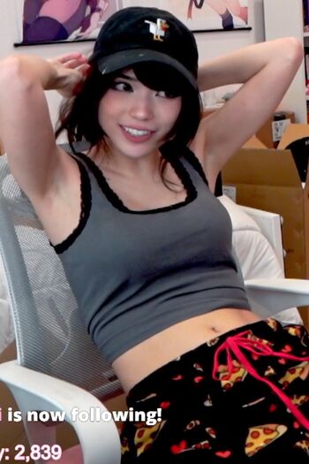 Emiru  page leaked private photo uncensored HD quality