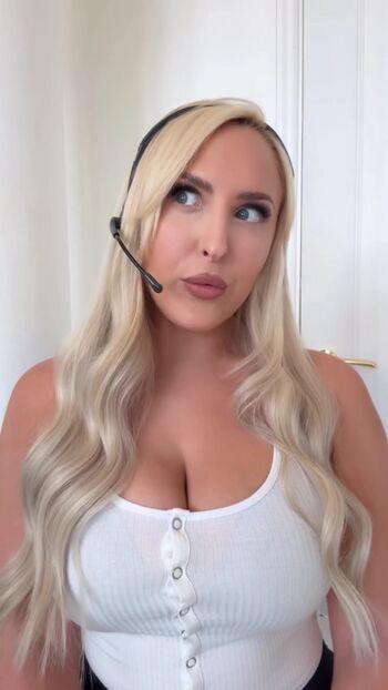 Emma jones  page leaked private photo uncensored HD quality