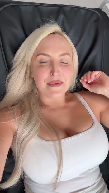 Emma jones leaked private photo uncensored HD quality