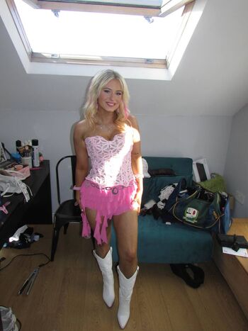 Emma mcguckin leaked private photo uncensored HD quality
