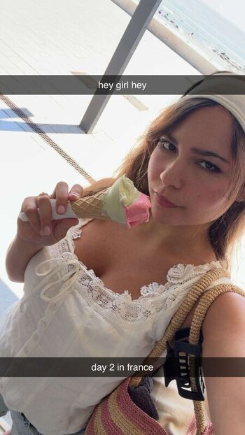 Ester dobrik page leaked private photo uncensored HD quality