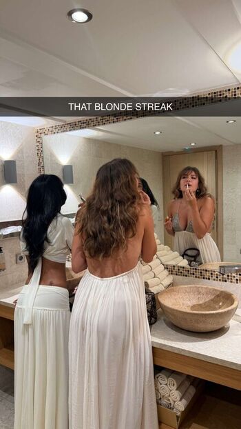 Ester dobrik page leaked private photo uncensored HD quality