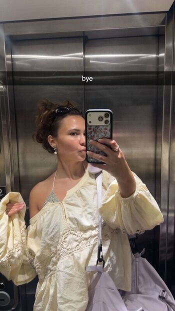 Ester dobrik page leaked private photo uncensored HD quality