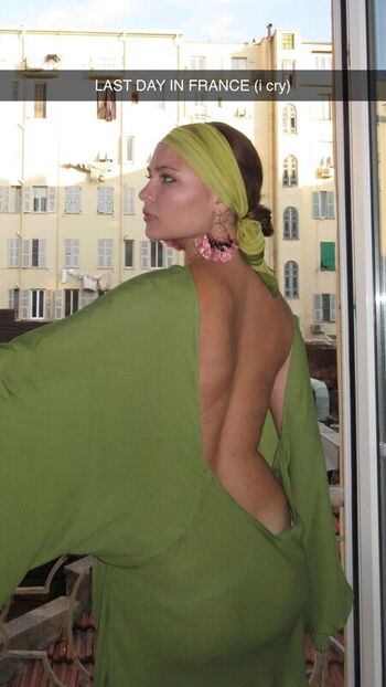 Ester dobrik page leaked private photo uncensored HD quality
