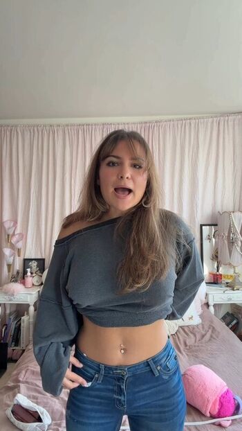 Ester dobrik page leaked private photo uncensored HD quality