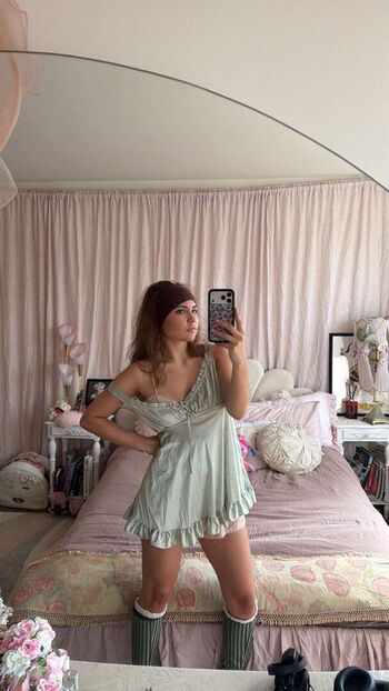 Ester dobrik page leaked private photo uncensored HD quality