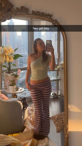 Ester dobrik page leaked private photo uncensored HD quality