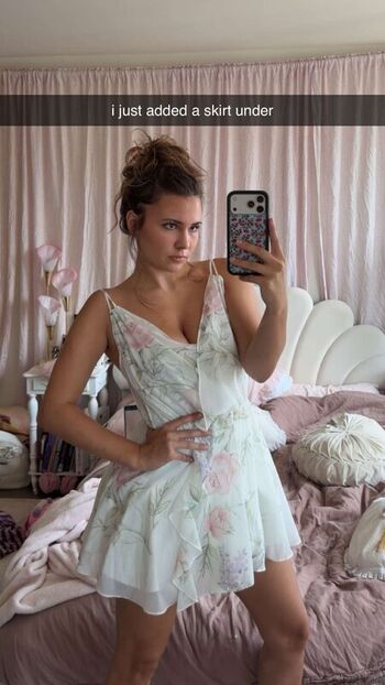 Ester dobrik page leaked private photo uncensored HD quality