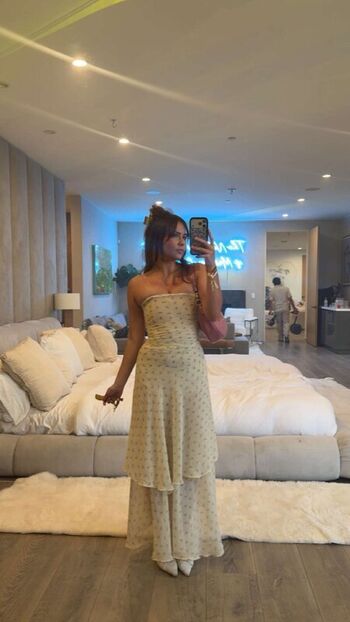 Ester dobrik page leaked private photo uncensored HD quality