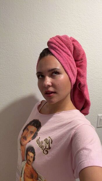 Ester dobrik page leaked private photo uncensored HD quality