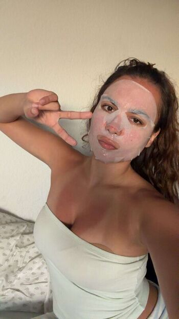 Ester dobrik page leaked private photo uncensored HD quality
