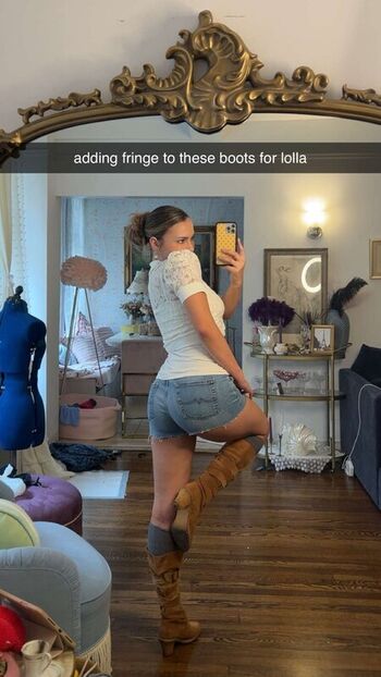 Ester dobrik page leaked private photo uncensored HD quality