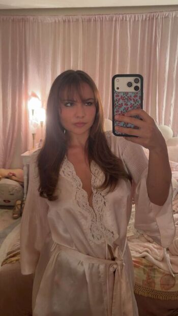 Ester dobrik page leaked private photo uncensored HD quality