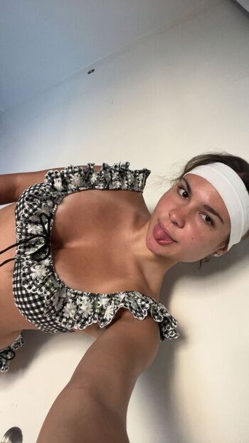 Ester dobrik page leaked private photo uncensored HD quality